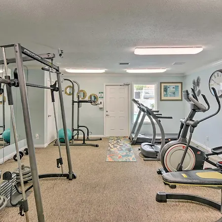 Romantic Galveston Retreat Bay View, Pool Access! Exterior photo